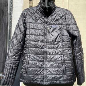 Patagonia — Black Puffer Coat/Jacket